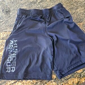 YXL Under Armour black shorts